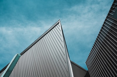 gray concrete building under blue sky during daytime